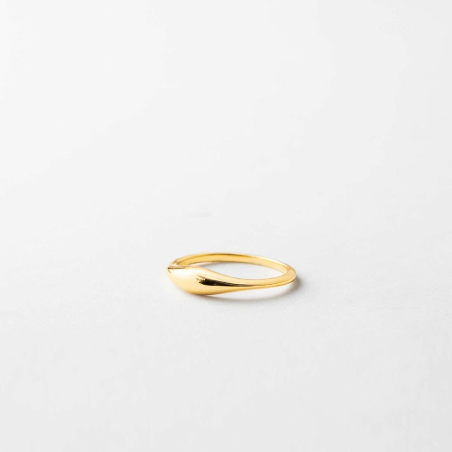 Categories GLDN | Dainty Dome Ring