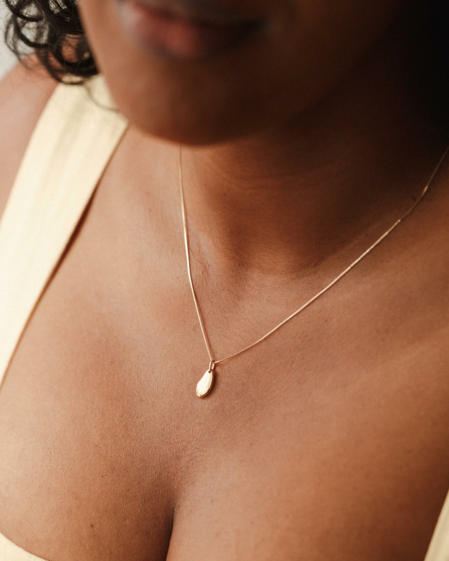 Categories GLDN | River Stone Necklace