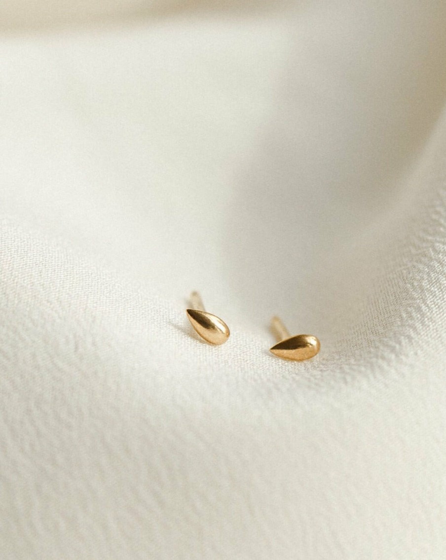 Categories GLDN | Teardrop Studs