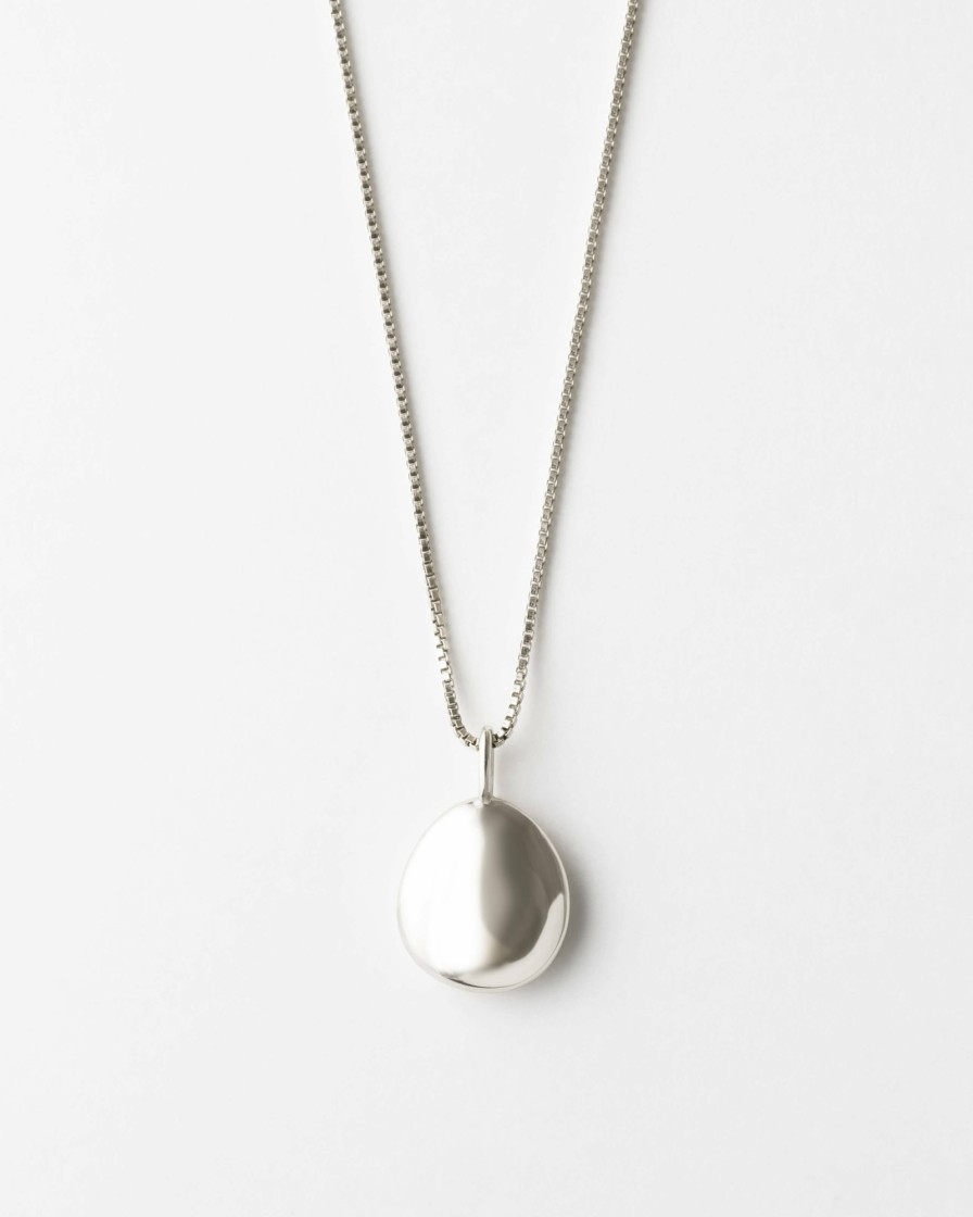 Categories GLDN | Worry Stone Necklace