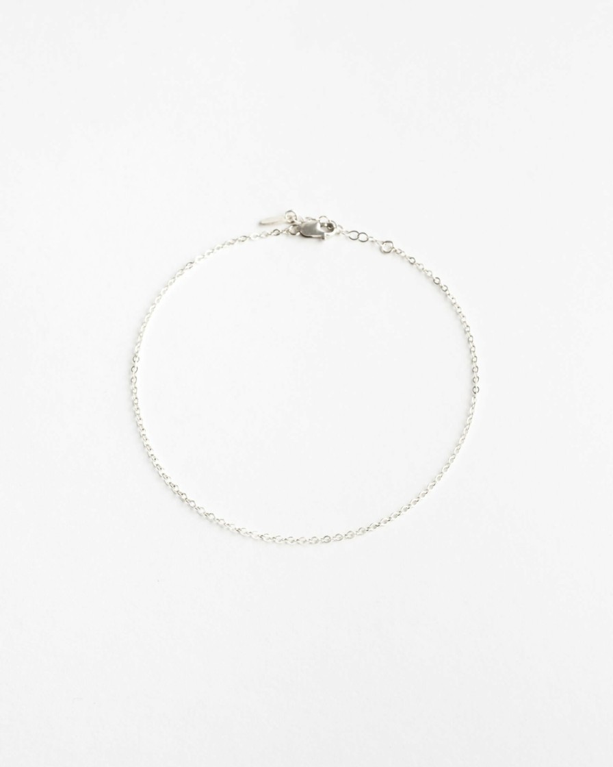 Categories GLDN | Minimal Cable Chain Bracelet